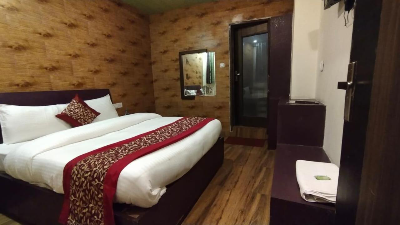 Magic Stays - Shimla Royale - Free Pickup From Railway Station Shimla Eksteriør billede